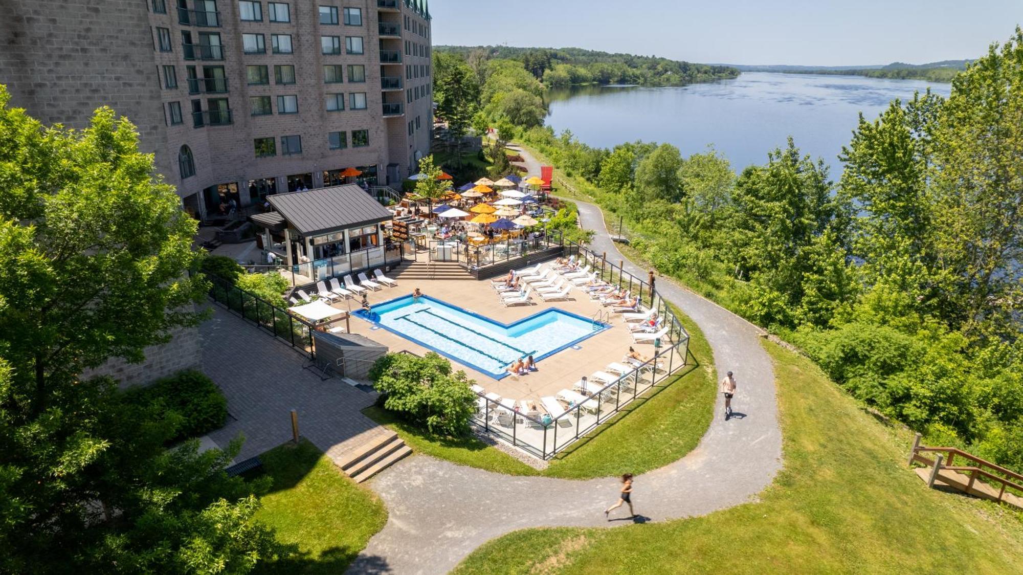 Delta Hotels By Marriott Fredericton Bagian luar foto