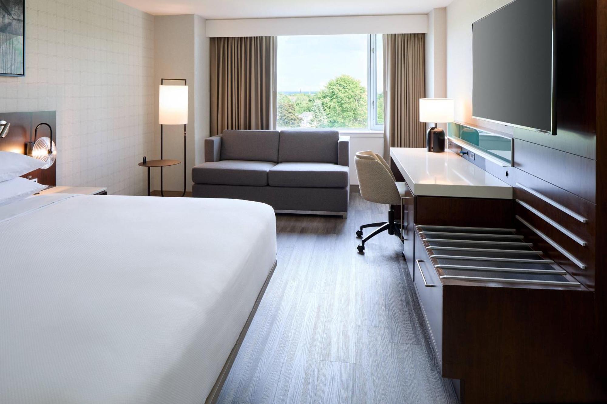 Delta Hotels By Marriott Fredericton Bagian luar foto