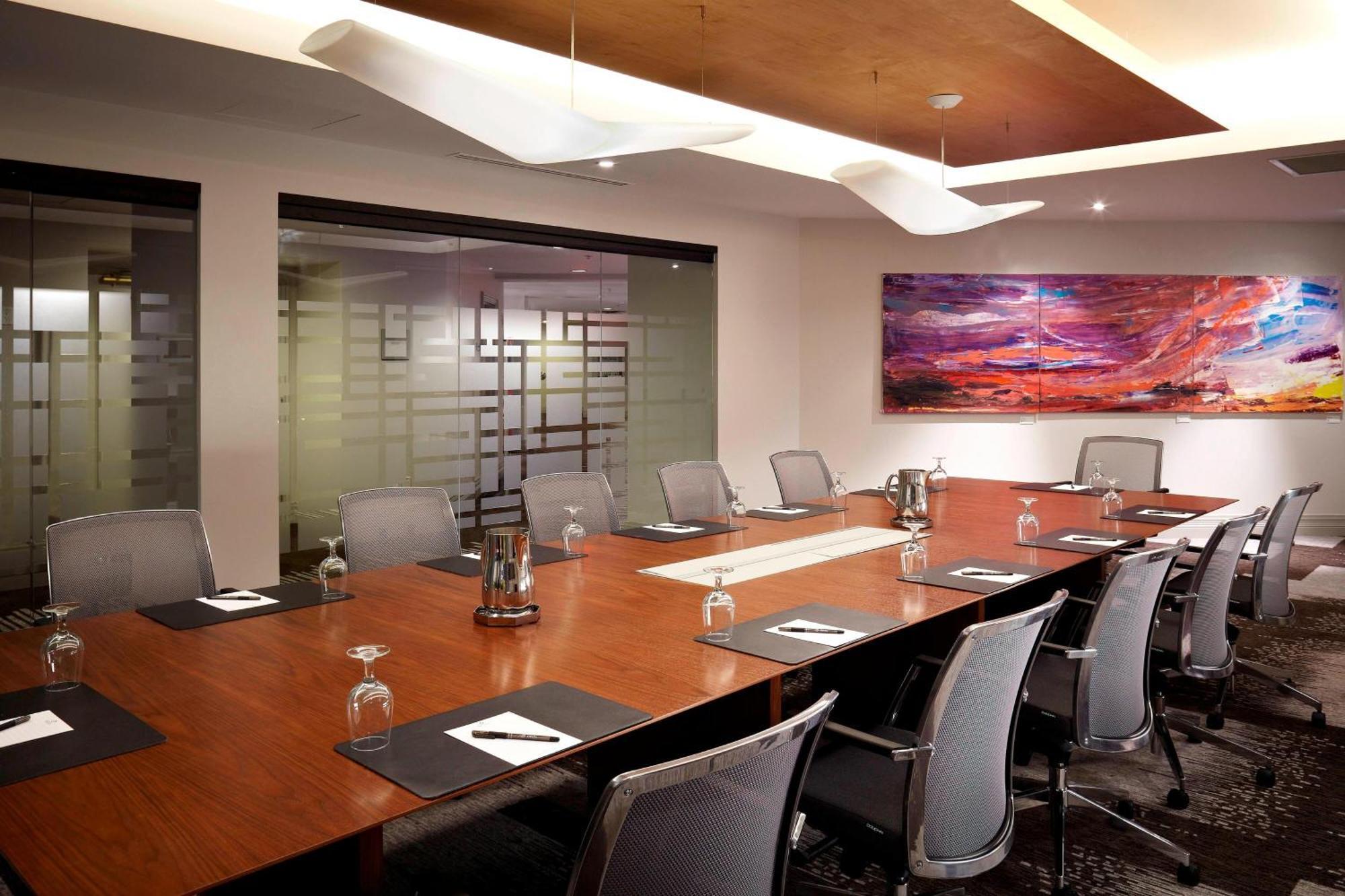 Delta Hotels By Marriott Fredericton Bagian luar foto