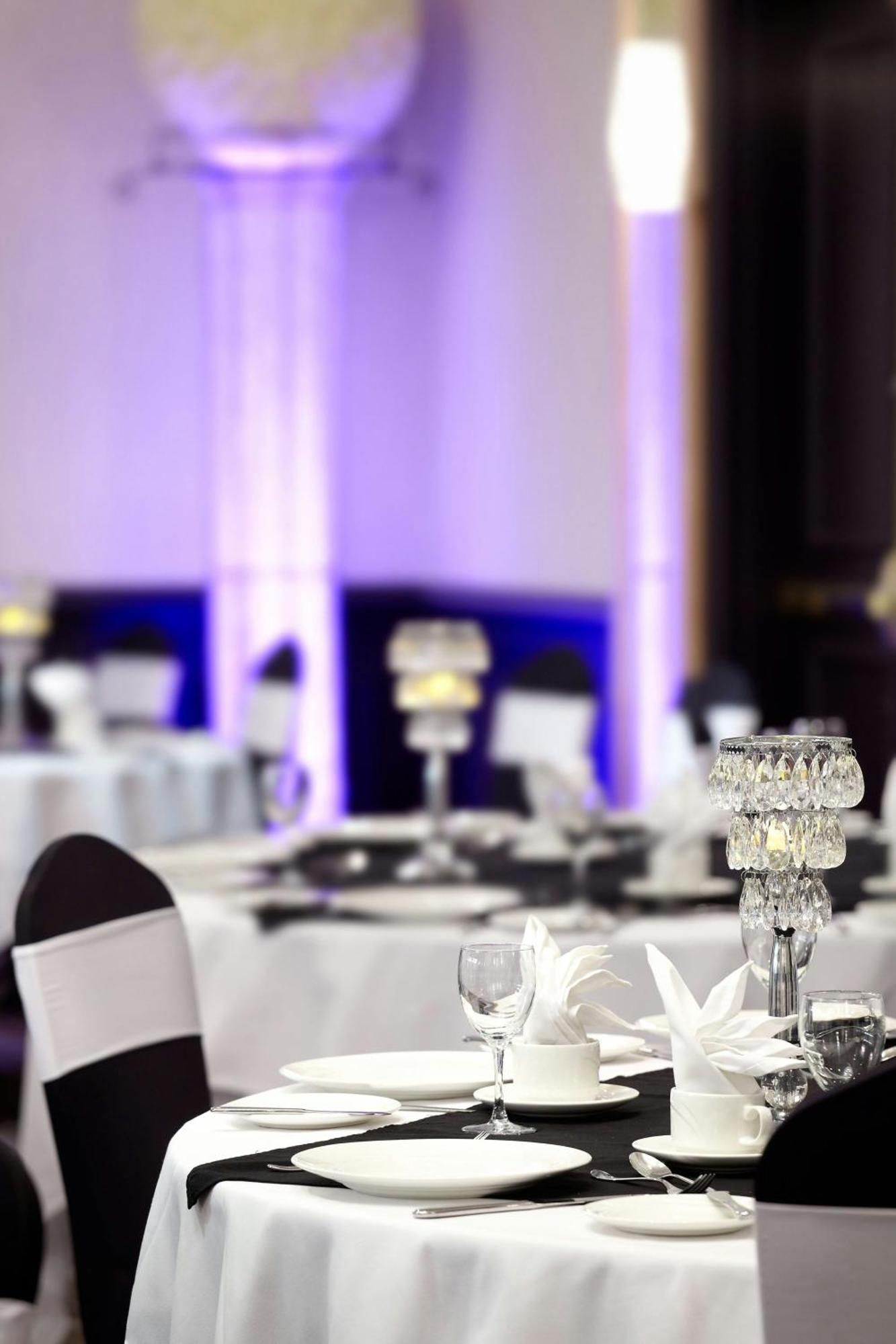Delta Hotels By Marriott Fredericton Bagian luar foto